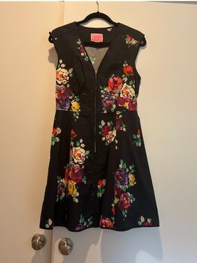 Kate Spade New York Black Floral Fit & Flare Dress Sleeveless Zip Front Size 6